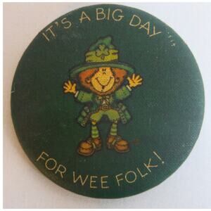 Vintage Hallmark Irish Leprechaun Pin St Patricks Day "...Wee Folk" 1979 Green